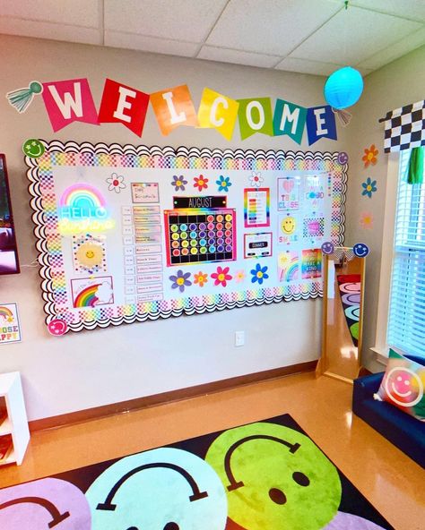 Happy vibes all year long in this classroom! Thank you Erin for sharing your amazing room with us! 🤗😍 #classroomdecor #classroomtheme #rainbowclassroom #classroomideas #classroominspiration #brightclassroom #classroomsetup Decorated Classrooms, Primary School Classroom, Magic Kids, Colorful Classroom, Dream Classroom, Rainbow Classroom, Clorox Wipes, Labor Nurse, Magic For Kids