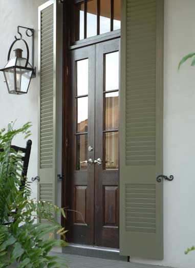 Puri Puri, Green Shutters, Stained Doors, Gas Lanterns, Shutters Exterior, Shutter Doors, Front Door Colors, Iron Lighting, Exterior Paint Colors