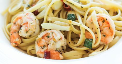 Dinner Recipes Shrimp, Healthy Shrimp Scampi, Shrimp Scampi Pasta Recipes, Yummy Shrimp Recipes, Scampi Sauce, Low Calorie Recipes Dinner, Shrimp Scampi Pasta, Scampi Pasta, Shrimp Linguine