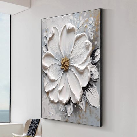 White Flower Wall, Flower Acrylic Painting, Intro To Art, Drywall Art, Art Knife, Abstract Art Paintings Acrylics, Flower Oil Painting, Wall Art 3d, Flower Acrylic