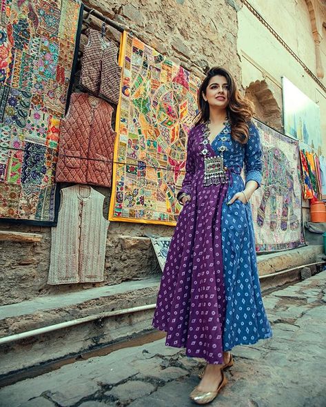 Streets of Jaipur 💕 Wearing @thejodilife #natontherocks #natashaluthra #jaipur #rajasthan #natashaluthraxthejodilife Jaipur Outfits Ideas, Jaipur Outfits, Natasha Luthra, Bandhani Dress, Designer Kurti Patterns, Simple Kurti Designs, Kurti Designs Latest, Casual Indian Fashion, Long Kurti Designs