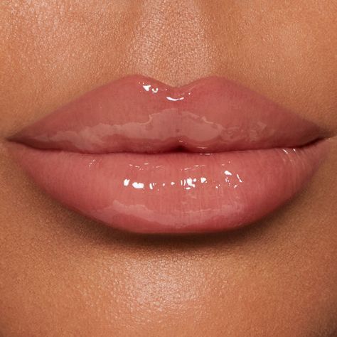 Plump Glossy Lips, Lip Reference, Lips Ideas, Sculpt Ideas, Wedding Lips, Insta Reel, Cheek Contour, Plump Lips, Face Kit