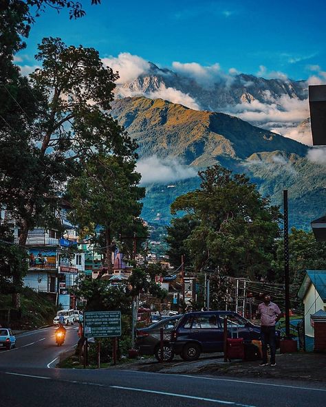 Kangra Life on Instagram: “Dharamshala is ❤  Pic credit @abhiandnow - . .. Follow - @kangra_life .. .. .. A regular street scene from Dharamsala, where at every…” Dharamsala, Shimla, Himachal Pradesh, In The Shadows, Beautiful Mountains, Incredible India, Street Scenes, Pretty Places, Dream Destinations