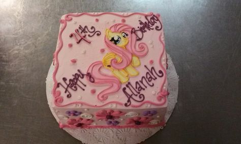 A cute square My Little Pony cake with a Fluttershy illustration. Fluttershy Cake, Mlp Appledash, My Little Pony Cake, Little Pony Cake, Pony Cake, Fluttershy, My Little Pony, Fondant, Birthday Parties