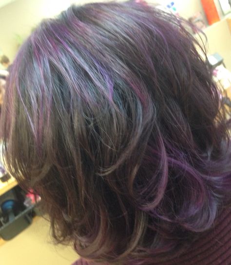 Amethyst purple highlights #joico #purple #amethyst Black Hair With Purple Highlights Short, Dark Purple Highlights Brown Hair, Purple Hair Brown Skin, Purple Chunky Highlights, Plum Highlights, Dark Purple Highlights, Purple Highlights Brown Hair, Highlights Brown Hair Short, Hair Goals Long