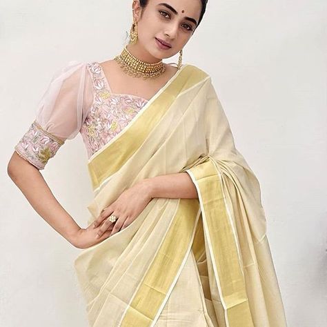 Saree Women (@sareewomen) • Instagram photos and videos Stylish Blouse Design Net, Blouse Designs Latest Fancy Sarees, Kerala Saree Look, Kerala Kasavu Saree, Kerala Saree Blouse, Kerala Saree Blouse Designs, Kasavu Saree, Netted Blouse Designs, Net Blouse