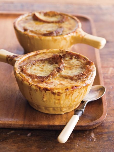 Soups To Make, William Sonoma Recipes, Easy Winter Recipes, French Onion Soup Recipe, Onion Soup Recipes, Fall Soup Recipes, William Sonoma, Savory Soups, Fall Soups