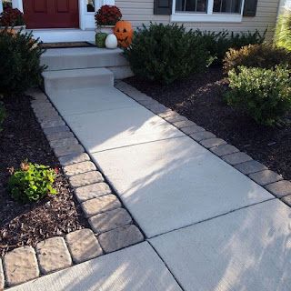 Front Yards Curb Appeal, Walkway Landscaping, Concrete Patios, Concrete Walkway, Paver Walkway, Front Walkway, Landscape Edging, Front Patio, Paver Patio