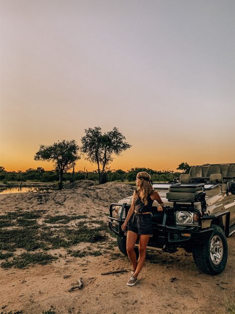 Africa Photos, Picnic Inspiration, Safari Chic, Kenya Safari, Estilo Hippy, Africa Do Sul, Romantic Honeymoon, Historical Monuments, Kruger National Park