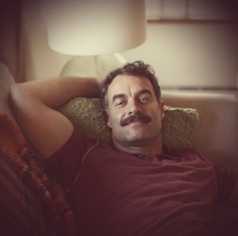 Cool mustache looking Murray Bartlett, Australian Actors, Bear Men, Tv Stars, Mtv, Actors