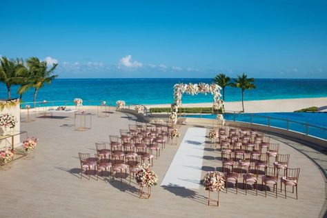 Top 10 Mexico Wedding Venues | Mexico Destination Wedding Resorts Roof Top Wedding Decor, Downtown Cancun, Dreams Riviera Cancun Resort, Dreams Riviera Cancun, Riviera Cancun Wedding, Cancun Destination Wedding, Mexico Wedding Venue, Frugal Wedding, Dreams Resorts