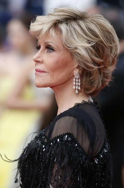 Jane Fonda Over 50 Capsule Wardrobe, Jane Fonda Hairstyles, Bob Hairstyles For Thick, Short Hairdos, Short Hairstyles For Thick Hair, Mom Hairstyles, Long Bob Hairstyles, Hairstyles Over 50, Jane Fonda