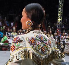 Beaded Cape Native American Jingle Dress, Jingle Dancer, Native American Photography, Native Woman, Native Regalia, Native American Dance, Native American Dress, Powwow Regalia, Jingle Dress