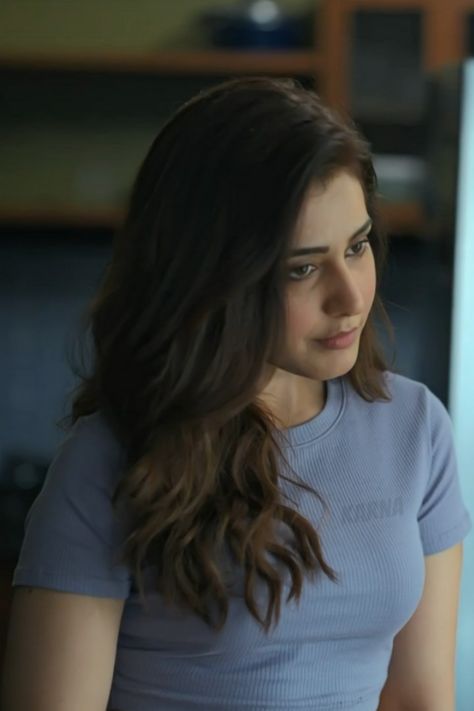 Ashika Ranganath, Raashi Khanna, Rashi Khanna, Pooja Hegde, Thriller Movie, Role Model, Actress Pics, Fresh Face, Apple Products