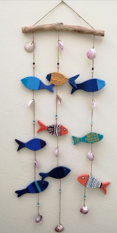 Garden Hanging Decorations, Fish Diy, Homemade Wall Decorations, Montessori Crafts, Beach Crafts Diy, Wind Chimes Homemade, Antlers Decor, Clay Fish, Fabric Fish