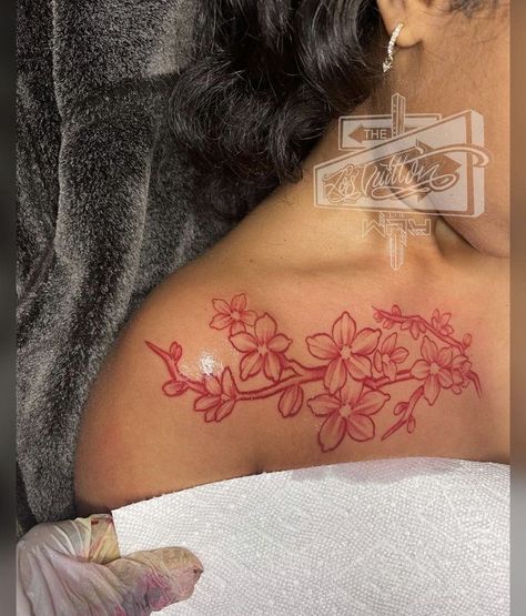 Red Flower Shoulder Tattoo, Hard Tattoos For Women, Red Arm Tattoos For Women, Red Shoulder Tattoo, Red Ink Flower Tattoo, Red Flower Tattoo, Tattoos For Women Cute, Tattoos Spine, Hand Tattoos For Girls