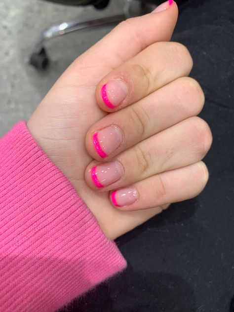 Shellac Hot Pink Nail Designs Short, Summer Shellac Nails, Cute Shellac Nails, Really Short Nails Ideas, Pink Shellac Nails, Shellac Nails Summer, Pink Shellac, Really Short Nails, Ten Birthday