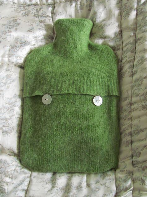 Diy Jumper, Jumper Ideas, Water Bottle Covers, Hot Water Bottle Cover, Old Sweater, A Present, Cashmere Jumper, Hot Water Bottle, Wool Crafts