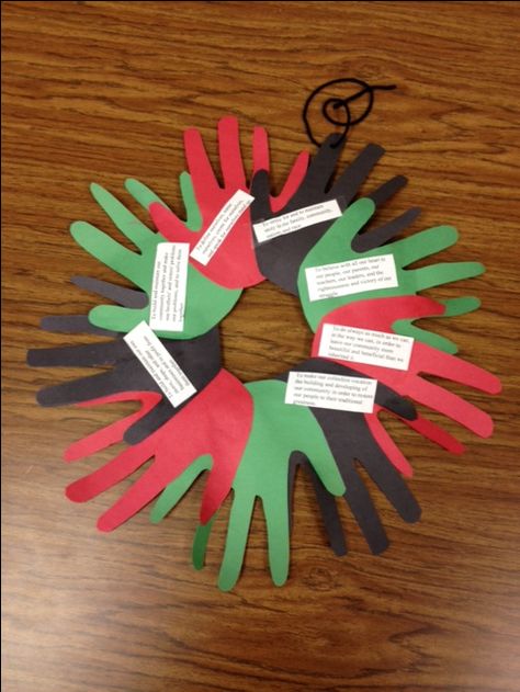 Kinara Craft, Kwanzaa Wreath, Diy Kwanzaa Decorations, Seven Principles Of Kwanzaa, Kwanzaa Crafts, Kwanzaa Activities, Kwanzaa Principles, Craft Challenge, Kwanzaa Gifts