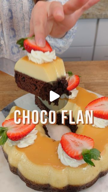 Short Kitchen Eats on Instagram: "Delicious Chocolate FLAN!!  Comment FLAN🍮 for the full recipe!  #recipe #dessert #chocolate #dessertlover #flan" Chocolate Cake Flan, Chocolate Flan Cake Recipe Easy, Nutella Flan, Mexican Chocolate Flan Cake, How To Make Choco Flan Easy Recipes, Perfect Flan, Flan Cocho, Easy Flan Recipe, Cheesecake Flan