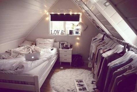 Home Decor Room Attic, Teenager Room, Attic Bedroom, Clean Girl, We Heart It, Lost, Bedroom, White