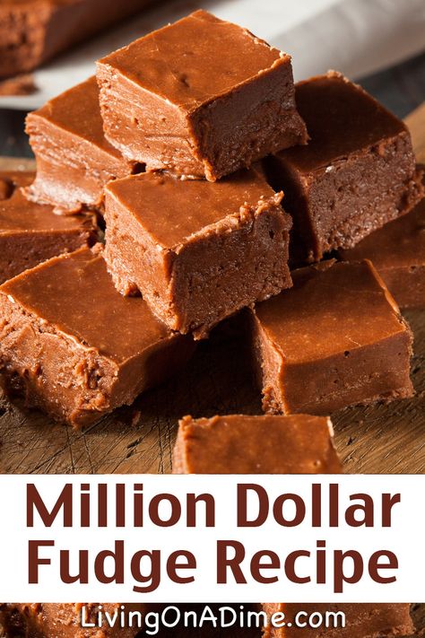 This million dollar fudge recipe makes delicious fudge with a creamier texture and a richer fuller flavor because it uses several different kinds of chocolate and some additional ingredients. Here are 25 of the best easy Christmas candies all in one place! Many of these Christmas candy recipes can be made in just a few minutes and the result is oh so delicious! Million Dollar Fudge Recipe, Pies Chocolate, Farm Cooking, Chocolate Tarts, Old Fashioned Fudge, Lemon Tarts, Easy Christmas Candy Recipes, Easy Chocolate Fudge, Salted Caramels