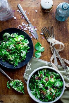 Brussels Sprouts Slaw with Bacon and Blue Cheese Simple Slaw Recipe, Orange Cauliflower, Thanksgiving Salad, Autumn Side Dishes, Slaw Recipe, Shredded Brussel Sprouts, Roasted Walnuts, Thanksgiving Cooking, Slaw Recipes