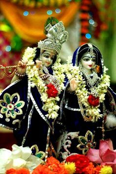 .Radha Krishna. Small Radha Krishna, Radha Krishna Murti, Krishna Murti, Iskcon Krishna, Shree Krishna Wallpapers, Bal Krishna, Krishna Statue, Lord Krishna Hd Wallpaper, Baby Krishna