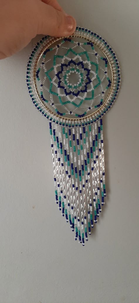 Diy Beaded Dream Catcher, Seed Bead Dream Catcher Pattern, Beaded Dream Catcher Tutorial, Beaded Dream Catcher Earrings, Beaded Dream Catcher Pattern, Native American Beading Tutorial, Seed Bead Dream Catcher, Bead Dreamcatcher, Powwow Earrings