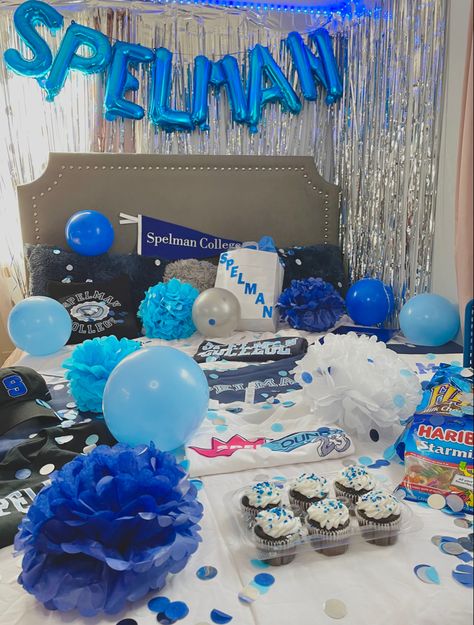 Spelman University Aesthetic, Spelman College Photoshoot, Spelman Aesthetic, Spelman College Aesthetic, Hbcu Aesthetic, College Acceptance Letter, College Inspiration, Trunk Party, College Pictures