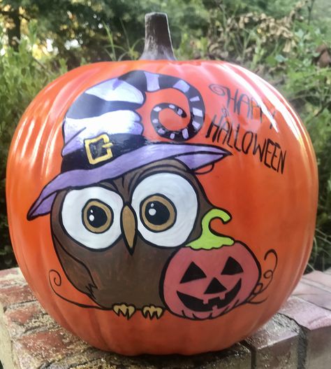 Pumpkin Painting Owl Ideas, Owl Pumpkin Painting, Painting 2023, Pumpkin Paint, Halloween Pumpkin Stencils, Halloween Pumpkin Crafts, Creative Pumpkin Painting, Creative Pumpkin Decorating, Owl Pumpkin