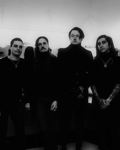 Bad Omens Band, Joakim Karlsson, Sebastian Hair, Gibson Explorer, Noah Sebastian, Bad Omens, Emo Boy, Alternative Metal, Perfect People