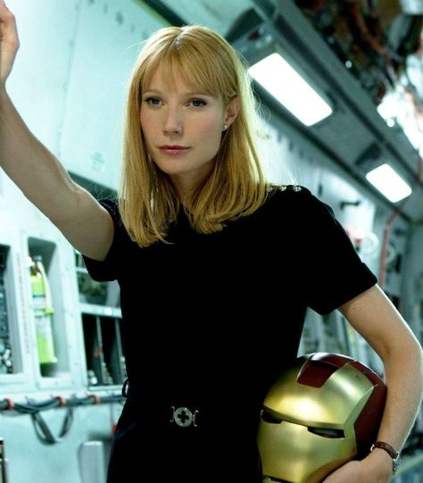 Gwyneth Paltrows bangs as Pepper Potts in Iron Man 3! Stark Children, Tony And Pepper, Film Marvel, Robert Downey Jr., Yvonne De Carlo, Pepper Potts, Kim Basinger, Iron Man 3, Laetitia Casta