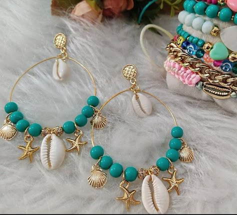 Shell Earing Ideas, Coastal Necklaces, Sea Shell Earrings, Cowrie Shell Jewelry, Diy Earrings Easy, Earrings Diy Handmade, Beaded Earrings Diy, Wire Jewelry Designs, Beaded Necklace Diy