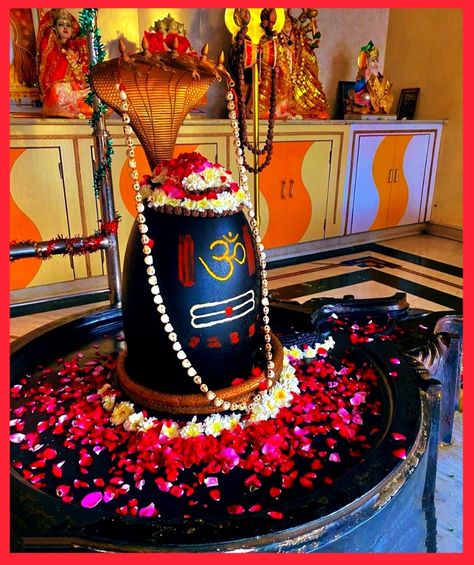 Shivling Jal Abhishek, Shiva Linga Wallpaper, Shivling Hd Wallpaper, Chocolate Day Images, Shivratri Photo, Daaru Party Pic, Sweet Good Morning Images, Saraswati Photo, Minimalist Wallpaper Phone