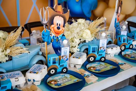 KJ Mickey Farm Birthday Party, Mickey Mouse Farm Birthday Party, Mickey Cowboy Birthday, Farm Birthday Party Ideas, Birthday Mickey Mouse, Mickey Theme, Farm Kids, Farm Birthday Party, Farm Boys