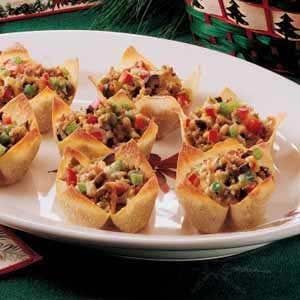 Sargento Recipes, Sausage Stars, Potluck Appetizers, Wonton Cups, Hot Appetizers, Wonton Wrappers, Star Food, How To Cook Sausage, Appetizers For Party