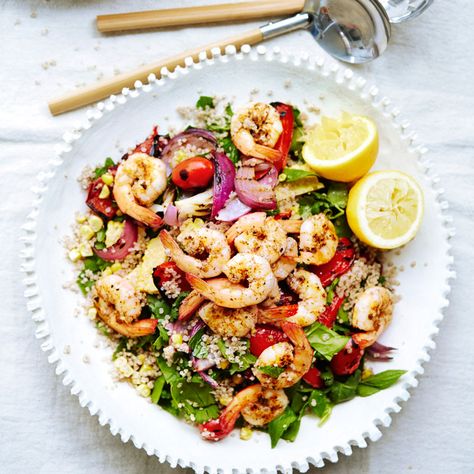 Corn And Tomato Salad, Corn And Tomato, Ww Recipe, Grilled Prawns, Prawn Recipes, Salad Healthy, Bariatric Recipes, Ww Recipes, How To Cook Quinoa