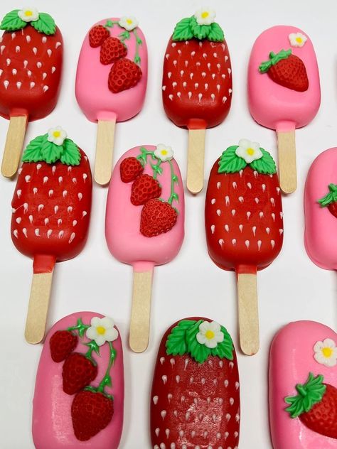 Strawberry Shortcake Strawberries, Strawberry Shortcake Treats, Birthday Cakesicles, Strawberry Baby Shower Theme, Strawberry Themed Party, Strawberry Shortcake Birthday Cake, Strawberry Birthday Party, Strawberry Cake Pops, Sweet Baby Shower Ideas