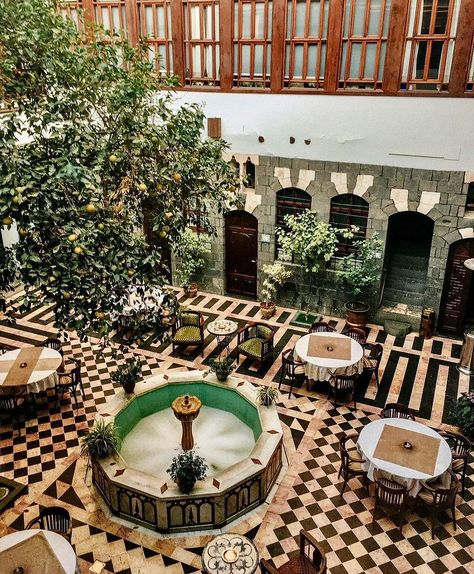 Syrian Architecture, Courtyard Homes, Architecture Courtyard, Courtyard Landscaping, Courtyard Gardens Design, Damascus Syria, Internal Courtyard, Arab World, Cafe House