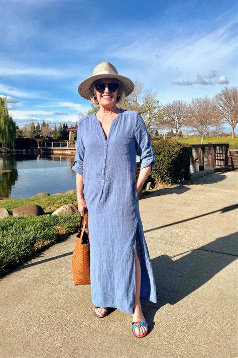 Casual 3/4 Sleeve Maxi Dress For Beach, Relaxed Fit V-neck Maxi Dress For Vacation, Cotton Maxi Dress With 3/4 Sleeve For Beach, Printed 3/4 Sleeve Maxi Dress For Beach, Casual Maxi Length Resort Cover-up, Palm Springs Outfit, Resort Casual, Getaway Outfit, Resort Wear For Women