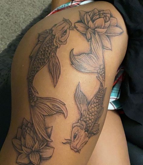 Side Thigh Tattoos Women, Side Thigh Tattoos, Cute Thigh Tattoos, Girl Thigh Tattoos, Studio Images, Hip Thigh Tattoos, Hand Tattoos For Girls, Pisces Tattoos, Hip Tattoos Women