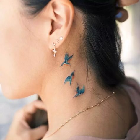 Kingfisher Tattoo, Neck Tattoos For Women, Tattoo Aftercare Tips, Front Neck Tattoo, Best Neck Tattoos, Side Neck Tattoo, Bird Tattoo Wrist, Single Needle Tattoo, Bird Tattoos