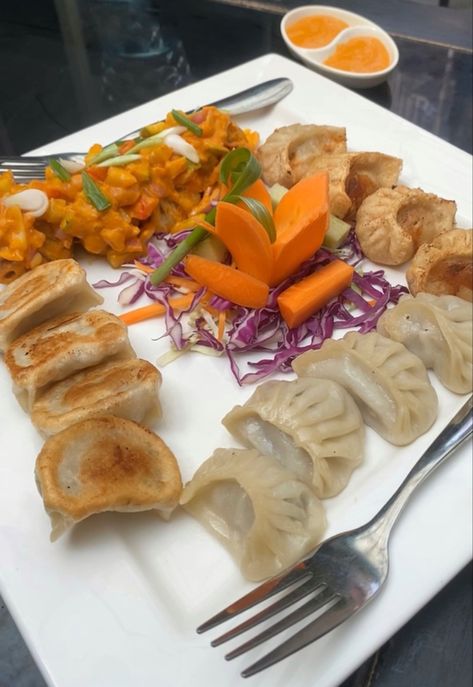 #momo #dumplings #platter #chicken #recipe #yummy #tasty #tastesbetterfromscratch #photography #foodoftheday #foodindustry #pinterest #fyp #follow Momo Dumplings, Food Industry, Chicken Recipe, Dumplings, Chicken, Photography, Quick Saves