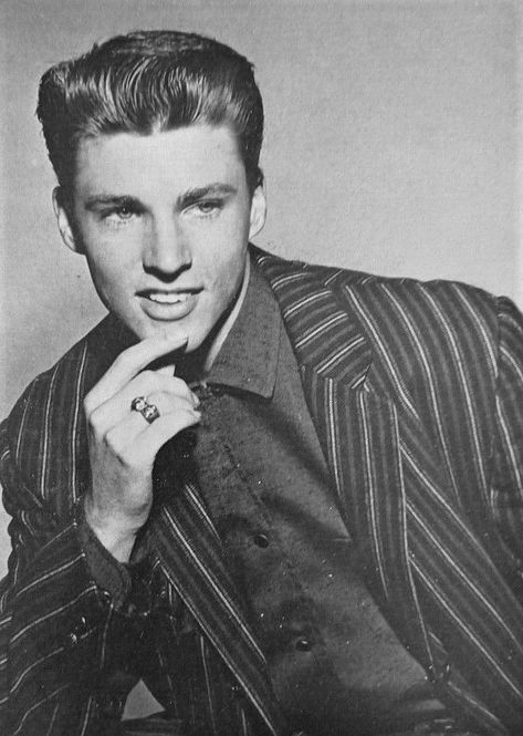 Ricky Nelson Poster, Ricky Nelson Aesthetic, Rick Nelson, Nelson Family, Ricky Nelson, Hollywood Men, Model Inspo, Pompadour, Sense Of Humor