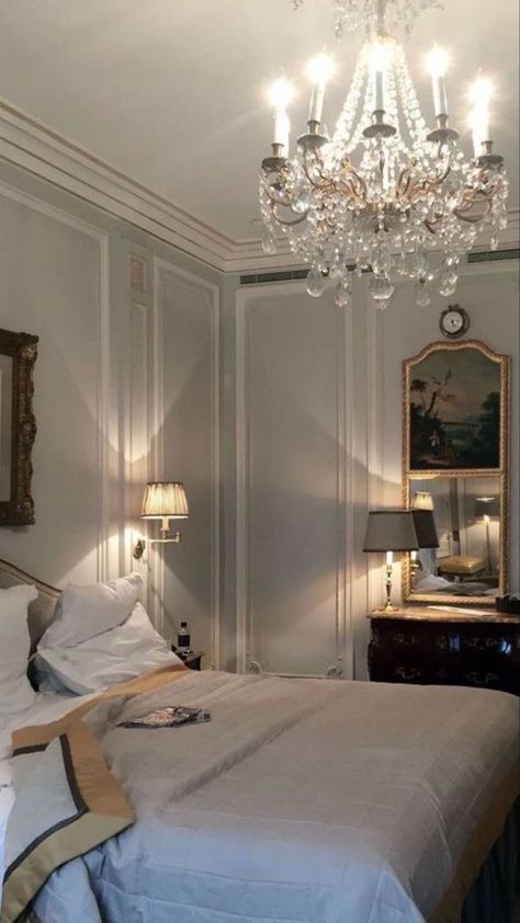 Parisian Bedroom, Dekorasi Kamar Tidur, Classic Bedroom, Dream Apartment, Room Makeover Inspiration, House Room, Bedroom Aesthetic, Aesthetic Bedroom, Dream House Decor