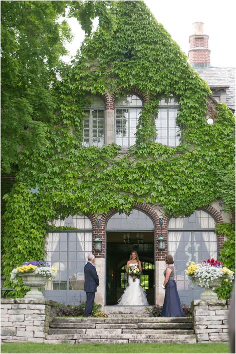 riverbend wisconsin wedding_133 Classic Wedding Invites, Kohler Wisconsin, European Wedding Venue, Small Bridal Parties, Twilight Wedding, Offbeat Wedding, Smallest Wedding Venue, Milwaukee Wedding, European Wedding