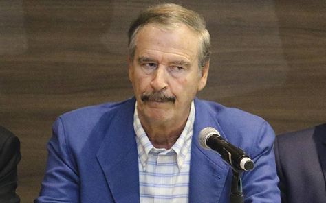 El expresidente de México, Vicente Fox (2000-2006), se ha visto envuelto en polémica este viernes después de publicar comentarios en su cuenta de Twitter que generaron acusaciones de racismo. En su mensaje, Fox se refirió a los aspirantes del partido Morena a la presidencia como “corcholatas” y realizó comentarios sobre su procedencia. En una foto … Vicente Fox, Right Now, Domain Name, Fox, Thing 1, Twitter, Fictional Characters