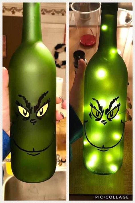 Grinch Glass Art, Grinch Glass Tumblers, Diy Wine Bottle, Wine Bottle Crafts Christmas, Diy Crafts Ideas, Wine Party, Wine Craft, Christmas Wine Bottles, Wine Cork Crafts