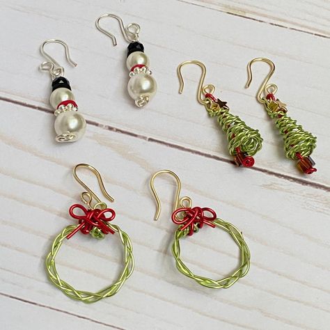 Diy Christmas Earrings, Xmas Earrings, Christmas Jewelry Diy, Wreath Snowman, Snowman Earrings, Very Important Person, Lucky Jewelry, Clear Earrings, Special Gifts For Her